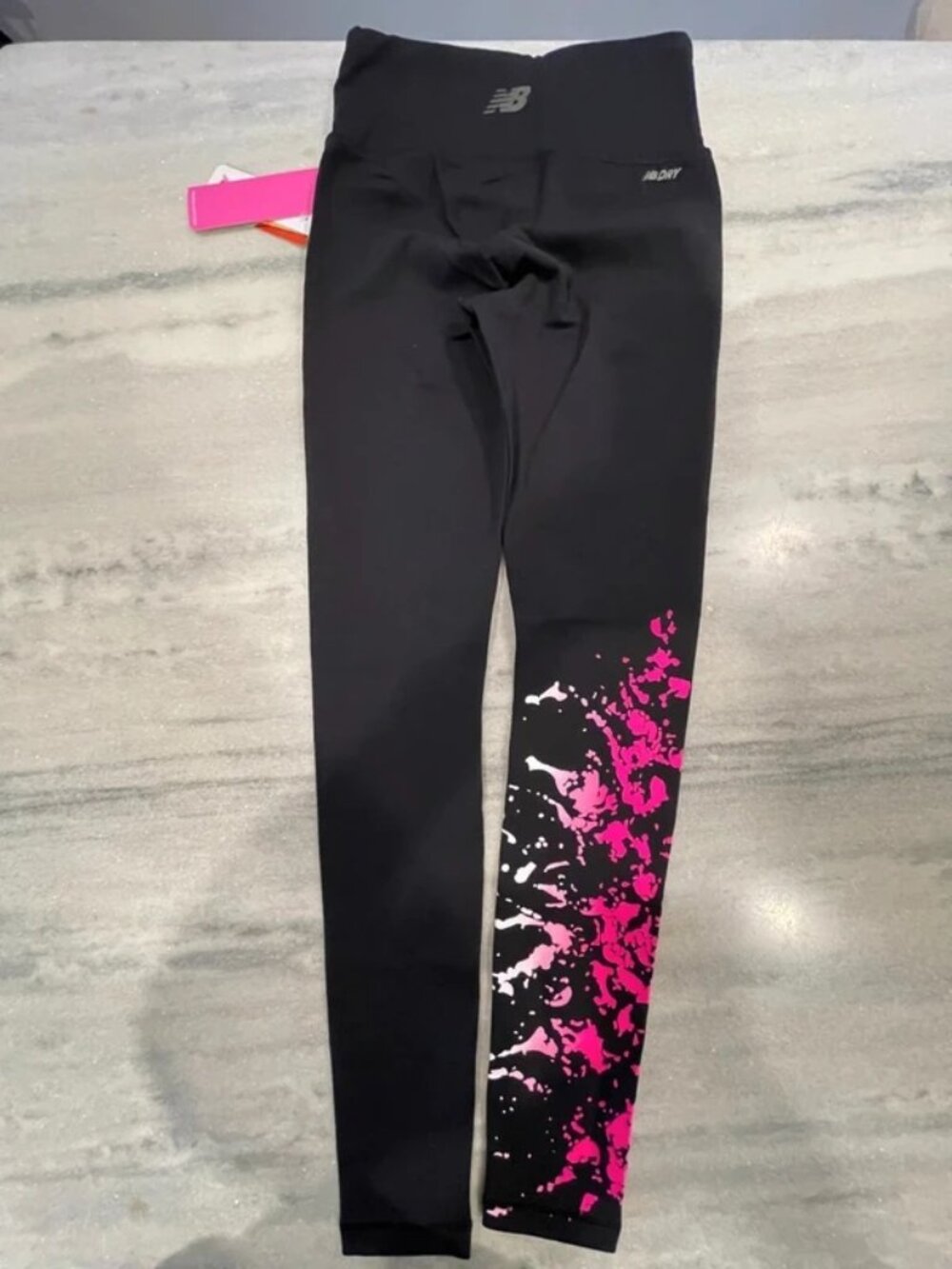 New Balance Women’s Black Pink Splatter Performance Leggings XS NWT